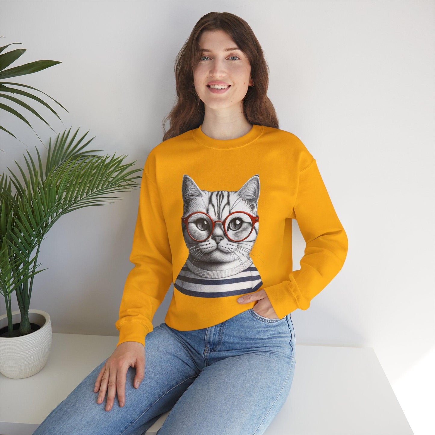 Cosy Cat wearing Glasses Unisex Heavy Blend Crewneck Sweatshirt