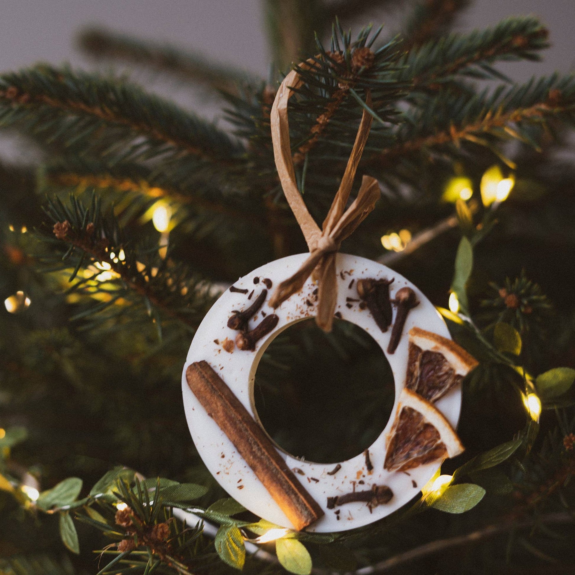 
Christmas Wreath Decoration Wax Melt