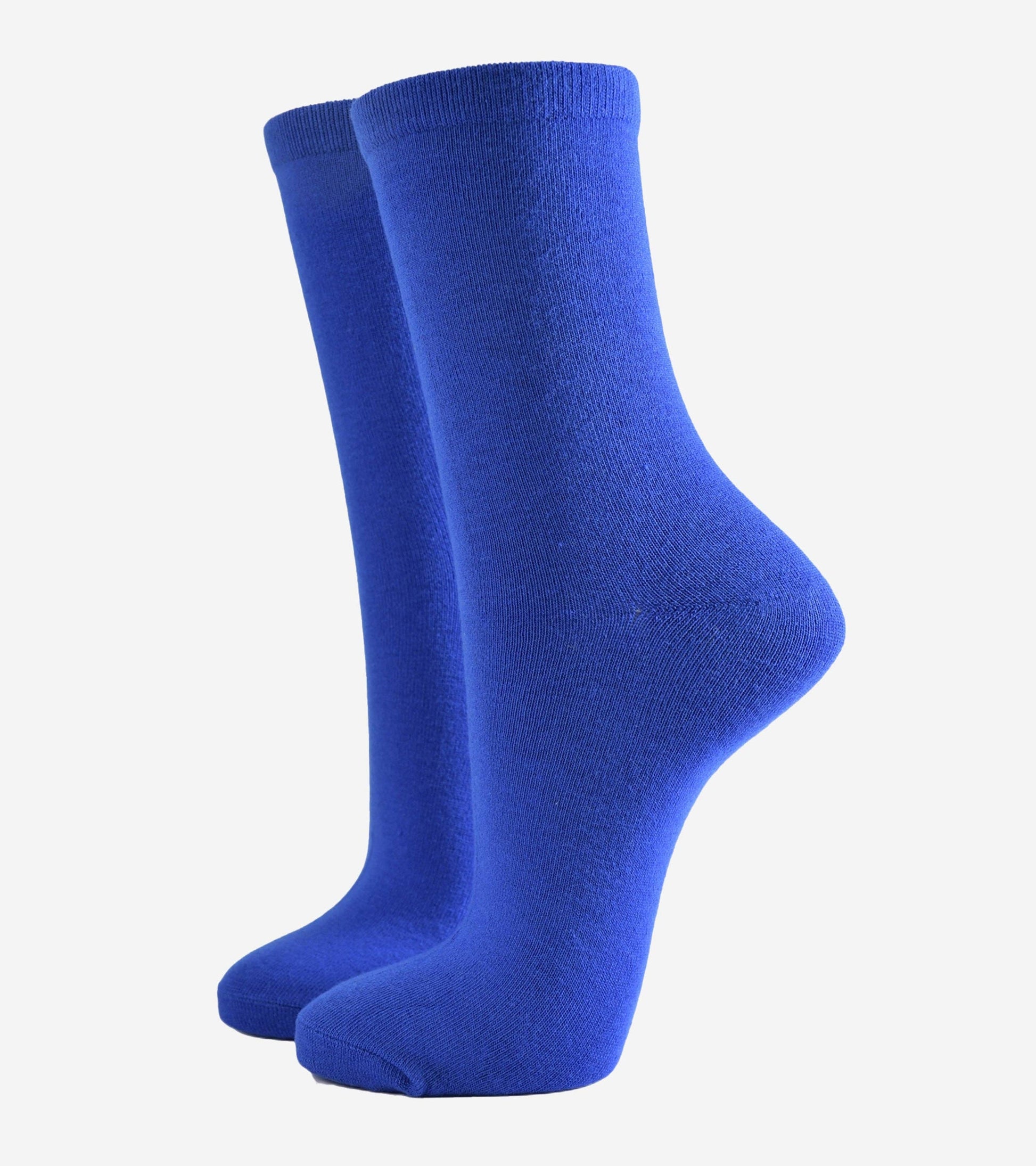 Women’s royal blue bamboo ankle socks on a white background.
